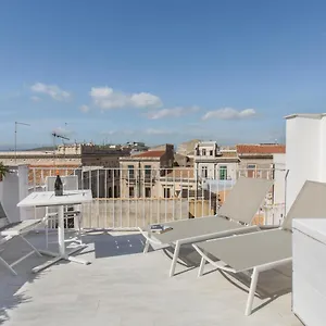 Affittacamere Ortygia Con Terrazza Sul Mare E Jacuzzi