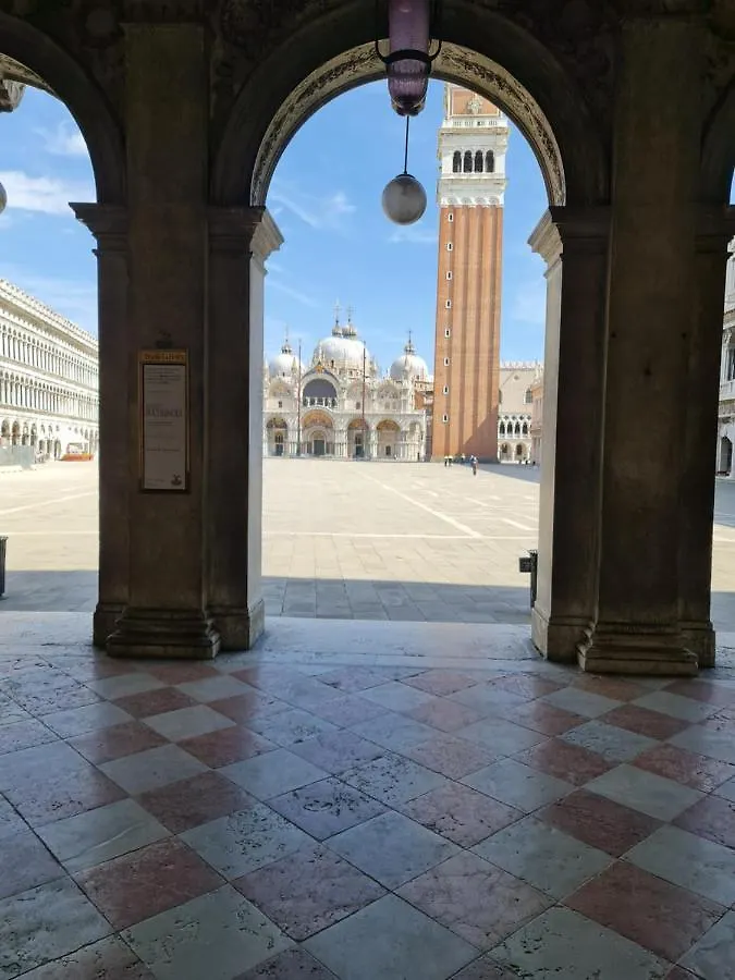 Friendly Venice Suites Italy