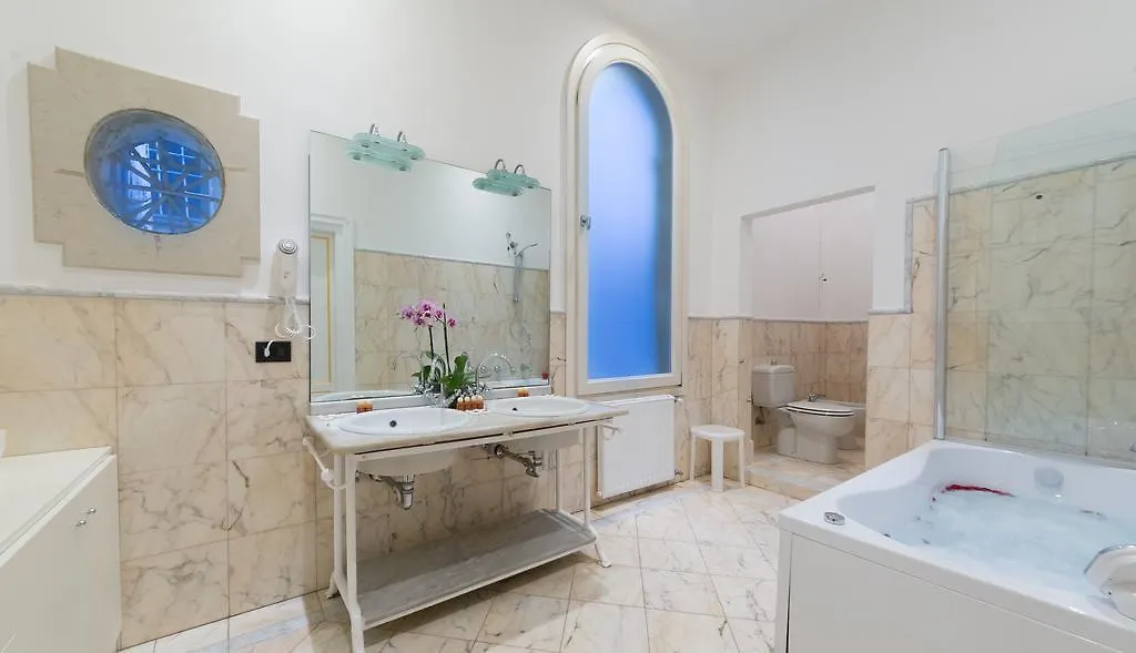 Guest house Friendly Venice Suites